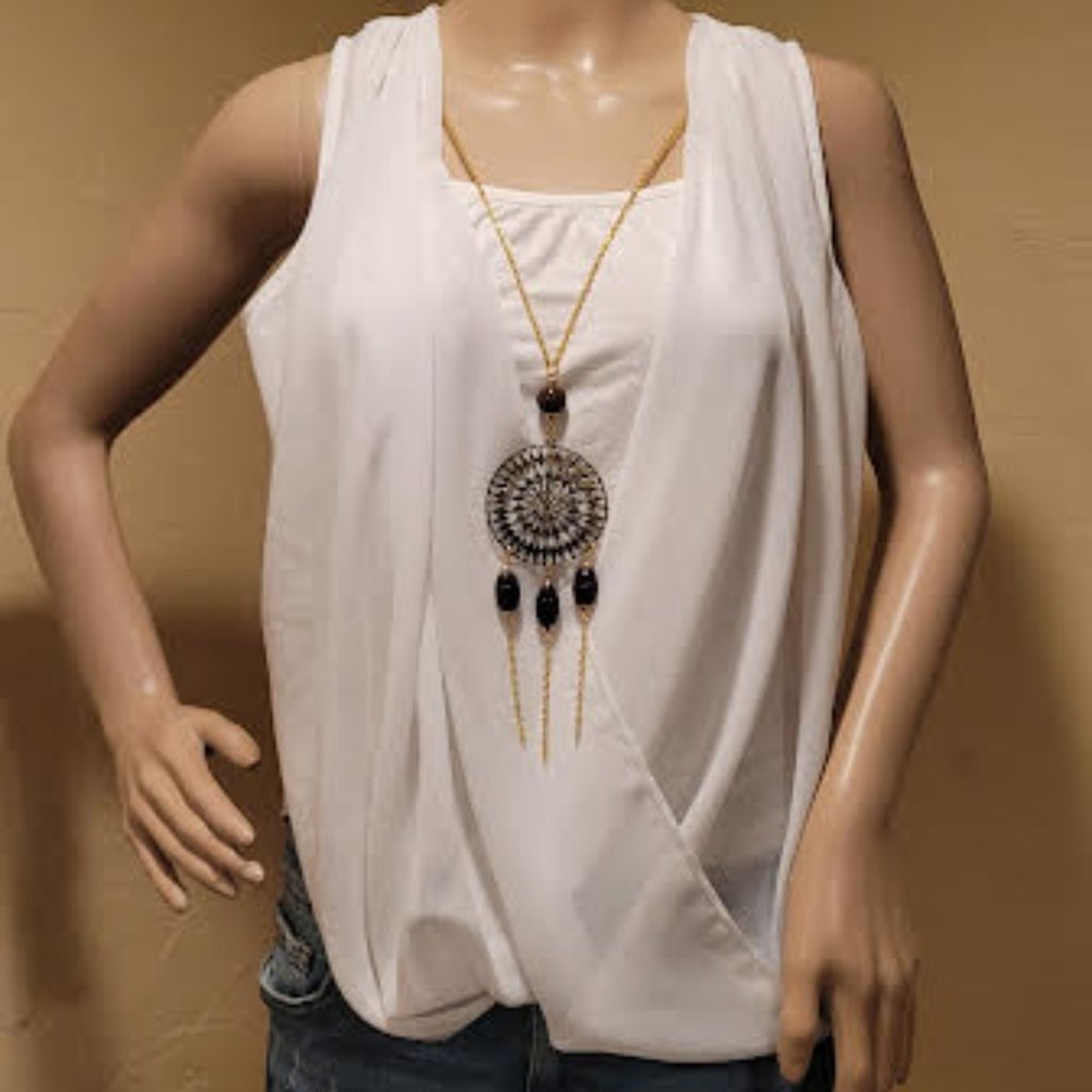 BCX white sleeveless top with front inner tank & detachable necklace - Sz Medium